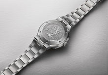 Charger l'image dans la galerie, AQUIS GREAT BARRIER REEF LIMITED EDITION IV 43.50 mm 01 400 7790 4185-Set