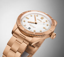 Charger l'image dans la galerie, DIVERS SIXTY-FIVE DATE 38.00 mm 01 733 7771 3151-07 8 19 15