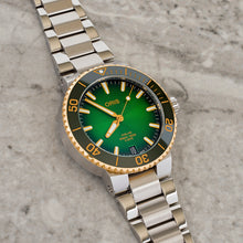 Charger l'image dans la galerie, Aquis Date Calibre 400 41,5 mm - 01 400 7769 6355-07 8 22 09PEB