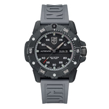 Load image into Gallery viewer, Master Carbon SEAL Automatic, 45MM - 3862