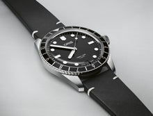 Load image into Gallery viewer, Divers Sixty-Five 12H Calibre 400 Ref. No. 01 400 7772 4054-07 5 20 82  01 400 7772 4054-07 8 20 18
