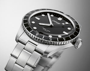 Divers Sixty-Five 12H Calibre 400 Ref. No. 01 400 7772 4054-07 5 20 82  01 400 7772 4054-07 8 20 18