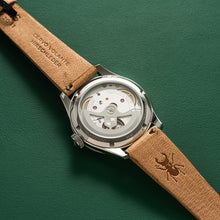 Charger l&#39;image dans la galerie, Big Crown Pointer Date 40.00 mm Calibre 403 - 01 403 7799 4068-07 6 20 11FC
