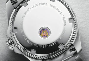 ProPilot X Miss Piggy Edition - 01 531 7796 4158-07  8 17 05LC