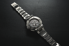 Load image into Gallery viewer, AQUIS DATE CALIBRE 400 41.50 mm 01 400 7769 4154-07 8 22 09PEB
