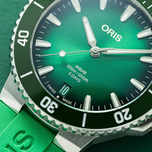 Aquis Date Calibre 400 43,50 mm 01 400 7790 4157- 07 4 23 47EB