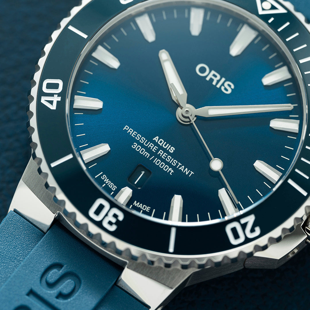 Aquis Date 41.50 mm 01 733 7787 4135 07 4 22 35FC swisswatchshop