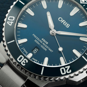 Aquis Date 41,50 mm 01 733 7787 4135- 07 8 22 04PEB