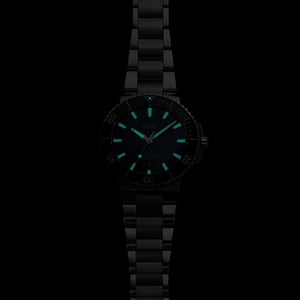 Aquis Date 43,50 mm 01 733 7789 4135- 07 8 23 04PEB