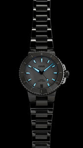 Aquis Date 36,50 mm 01 733 7792 4151- 07 8 19 05P