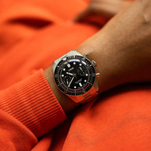 Load image into Gallery viewer, DIVERS SIXTY-FIVE CHRONOGRAPH  01 771 7791 4054-07 6 20 01, 01 771 7791 4054-07 8 20 18
