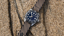 Load image into Gallery viewer, DIVERS SIXTY-FIVE 42.00 mm 01 733 7720 4035-07 5 21 13

