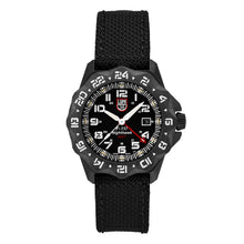Charger l'image dans la galerie, F-117 Nighthawk, 44MM - 6441
