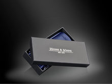 Charger l'image dans la galerie, Mondo Saffiano Blue &amp; White
