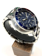 Load image into Gallery viewer, Oris Divers Small Second, Date 01 643 7609 8555-07 8 24 01PEB

