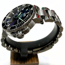 Charger l'image dans la galerie, Oris Aquis Small Second, Date 46.00 mm 01 743 7673 4135-07 8 26 01PEB
