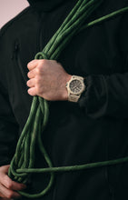 Load image into Gallery viewer, Leatherback SEA Turtle Giant, 44MM - 0326
