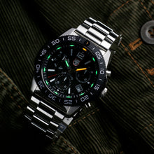 Load image into Gallery viewer, Pacific Diver Chronograph, 44MM - 3142
