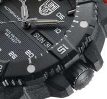 Charger l'image dans la galerie, Master Carbon SEAL Automatic, 45MM - 3875
