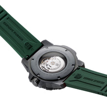 Charger l'image dans la galerie, Master Carbon SEAL Automatic, 45MM - 3877
