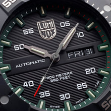 Charger l'image dans la galerie, Master Carbon SEAL Automatic, 45MM - 3877
