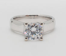 Load image into Gallery viewer, 18K SOLITAIRE Ring (mounting for 7 mm diamond)
