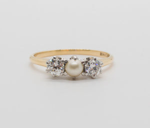 18K TRINITY Ring