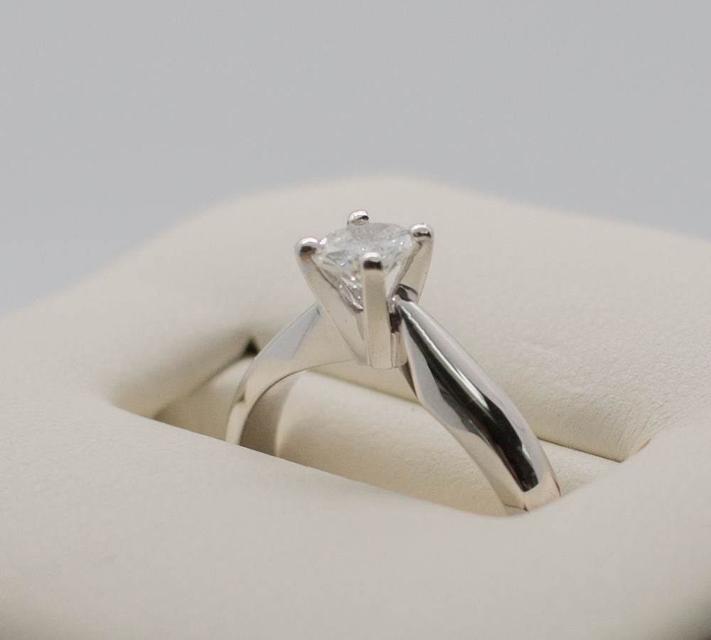 PLAT SOLITAIRE Ring