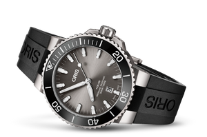 ORIS AQUIS TITANIUM DATE / 01 733 7730 7153-07 4 24 64TEB