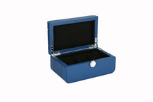 Load image into Gallery viewer, Leather Watch Case 3.20 BL
